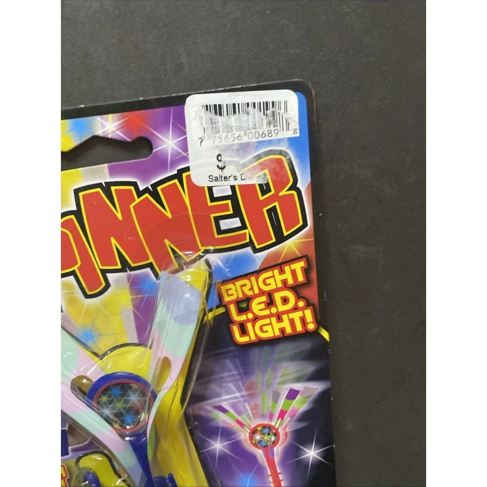 Jaru Light Up Spinner LED Lights Party Toy Camping Outdoor Flying Toy. New In Pk